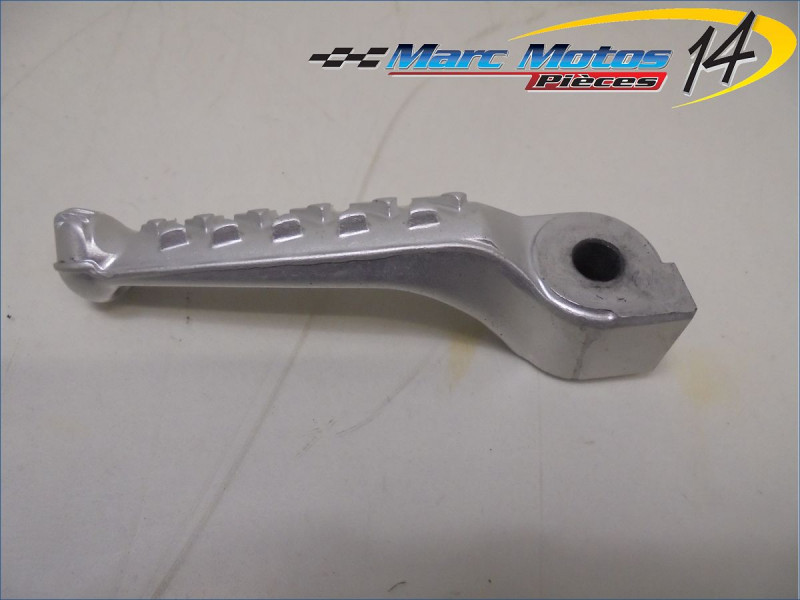 REPOSE-PIED ARRIERE DROIT APRILIA 660 RS 2021