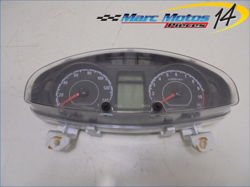 TABLEAU DE BORD COMPLET SUZUKI 125 BURGMAN 2014