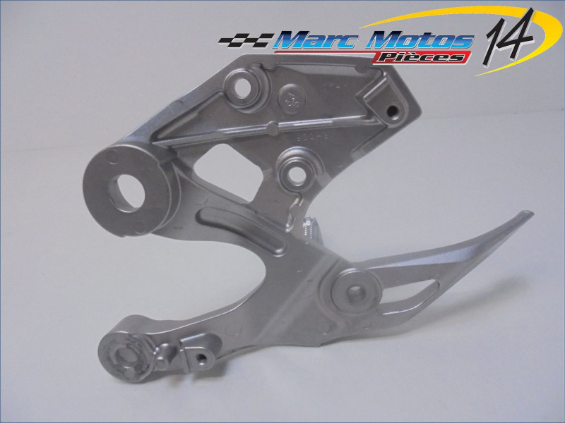 PLATINE AVANT DROITE YAMAHA MT09 ABS 2017