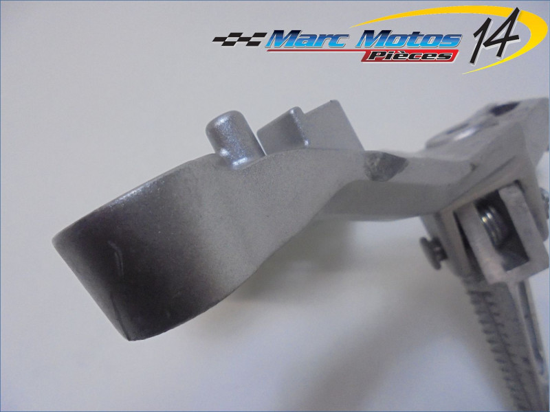 PLATINE AVANT DROITE YAMAHA MT09 ABS 2017