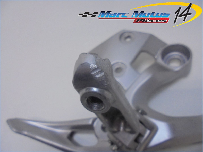 PLATINE AVANT DROITE YAMAHA MT09 ABS 2017