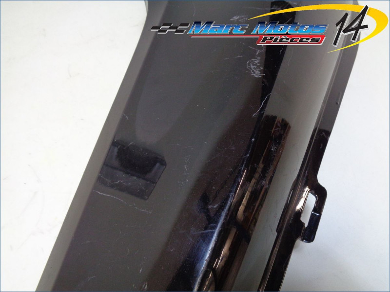 CACHE LATERAL GAUCHE HONDA 125 SH 2017