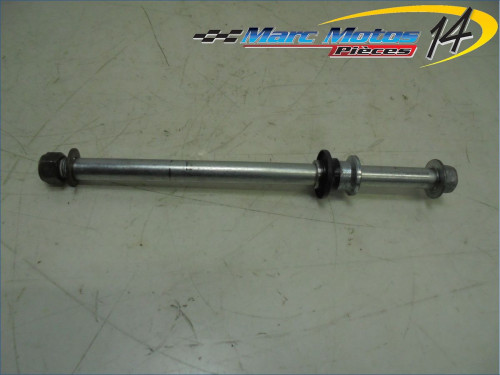 AXE DE ROUE AVANT YAMAHA 125 TW 2001