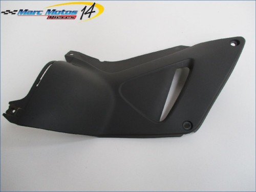 CACHE LATERAL DROIT HONDA 1000 VARADERO ABS 2005