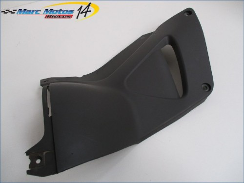 CACHE LATERAL DROIT HONDA 1000 VARADERO ABS 2005