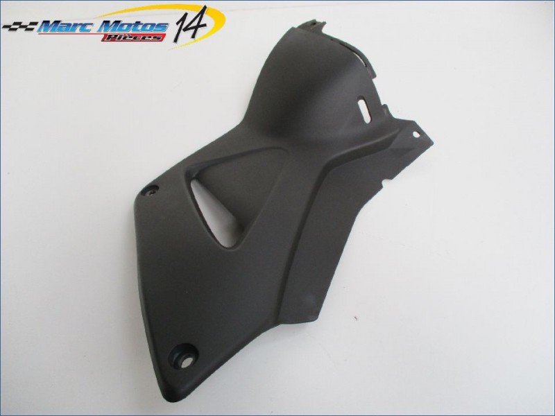 CACHE LATERAL DROIT HONDA 1000 VARADERO ABS 2005