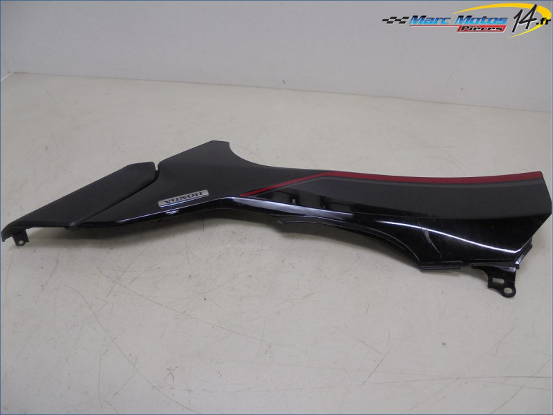 CACHE LATERAL INTERMEDIAIRE GAUCHE HONDA 750 INTEGRA 2015