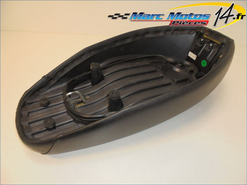 SELLE BIPLACE MBK 50 BOOSTER 2013