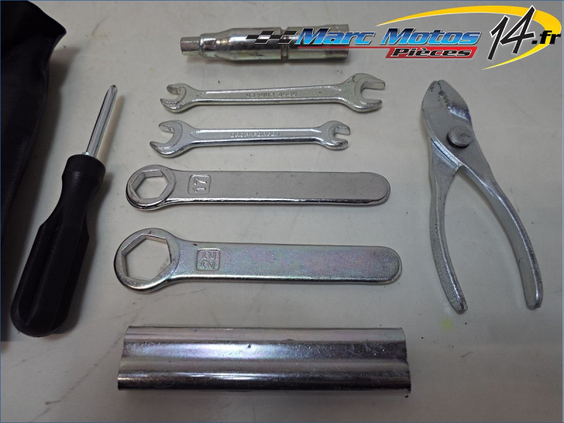 TROUSSE A OUTILS HONDA 125 VARADERO 2016