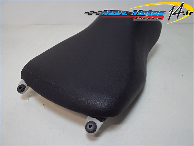 SELLE AVANT HONDA 125 CBF 2014