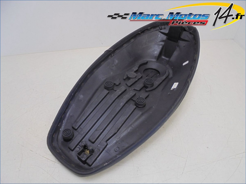 SELLE BIPLACE YAMAHA 50 SLIDER 2016