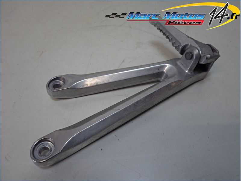 PLATINE ARRIERE GAUCHE HONDA 600 CBR R 2006