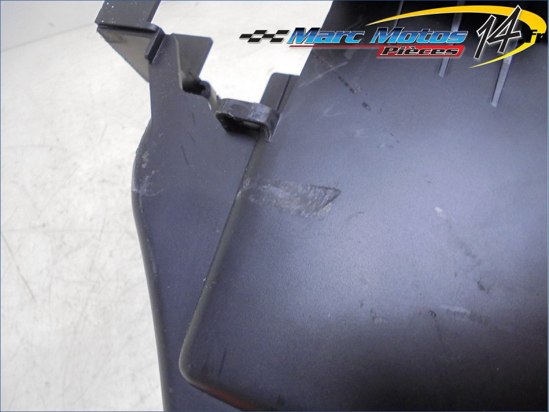 SUPPORT BATTERIE SUZUKI 650 SV 2018