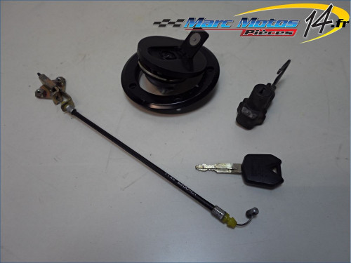 BOUCHON DE RESERVOIR KAWASAKI Z750 2006
