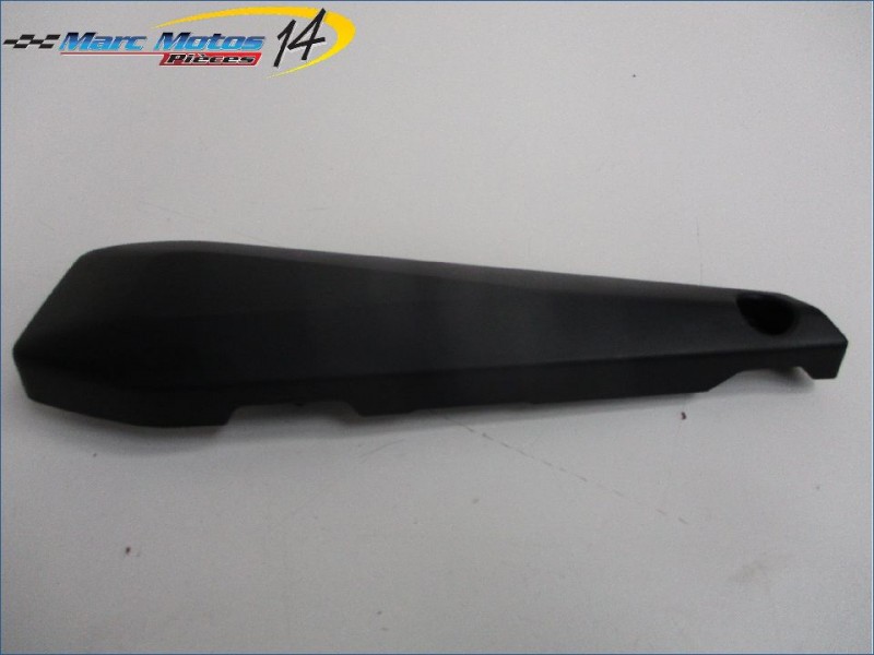 HABILLAGE DE CADRE DROIT YAMAHA FZ8 2012