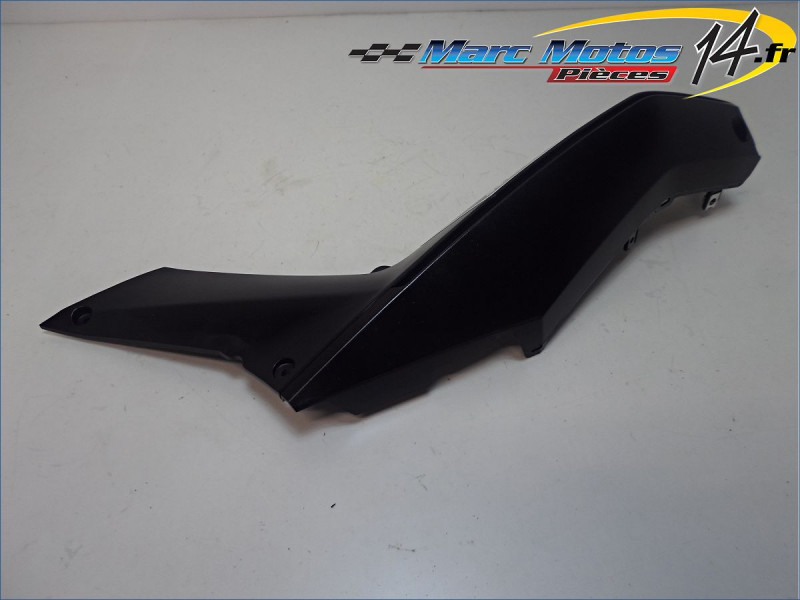 CACHE LATERAL GAUCHE KTM 125 DUKE 2013