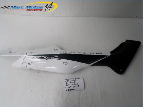 CACHE LATERAL DROIT HONDA 125 CBR 2005