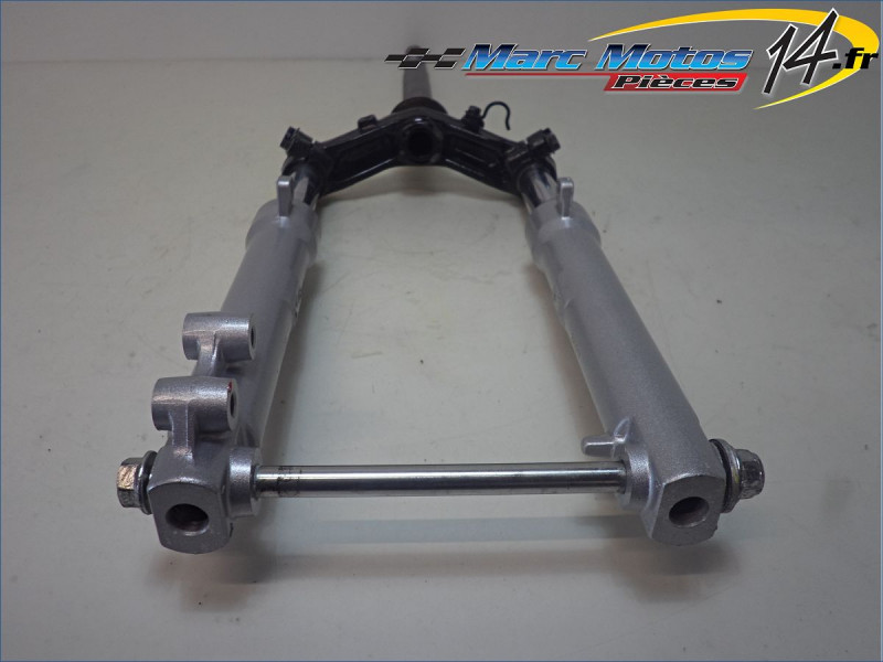 FOURCHE COMPLETE PEUGEOT 50 KISBEE 2023