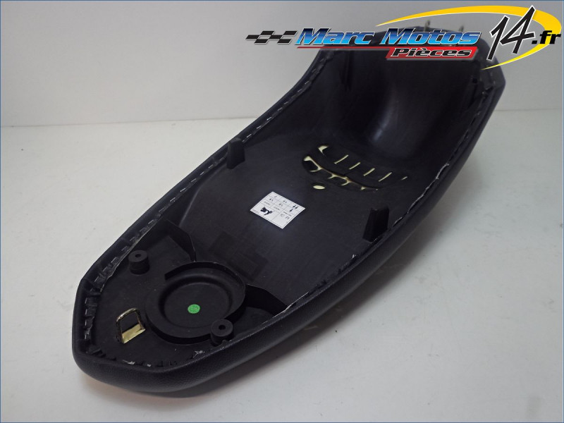 SELLE BIPLACE PEUGEOT 50 KISBEE 2023