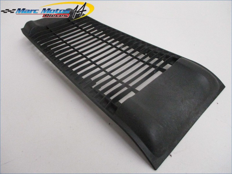 GRILLE DE RADIATEUR HONDA 1300 VT CX 2011