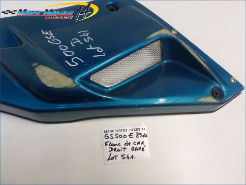 FLANC DE CARENAGE DROIT SUZUKI 500 GSE 