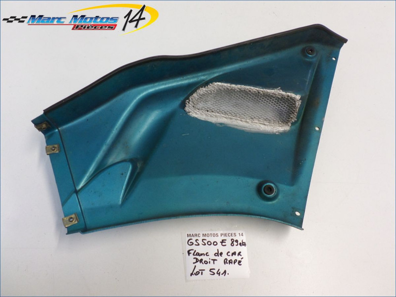 FLANC DE CARENAGE DROIT SUZUKI 500 GSE 