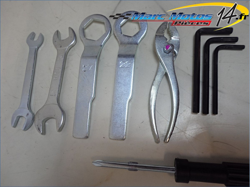 TROUSSE A OUTILS KAWASAKI Z900 2019