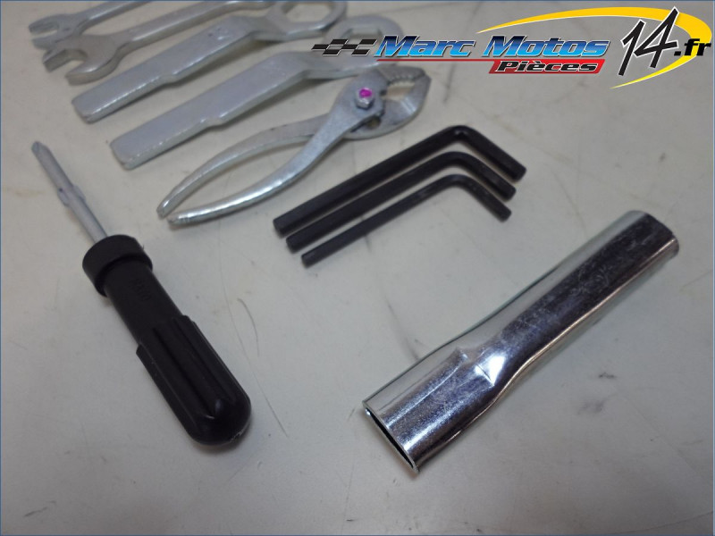 TROUSSE A OUTILS KAWASAKI Z900 2019