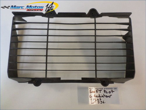 GRILLE DE RADIATEUR HONDA 500 FT ASCOT PC07