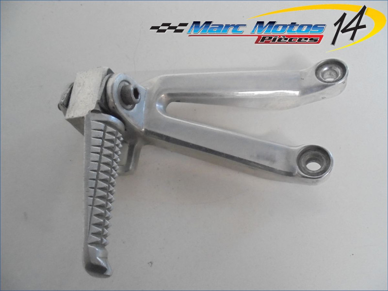 PLATINE ARRIERE GAUCHE YAMAHA R1 1998