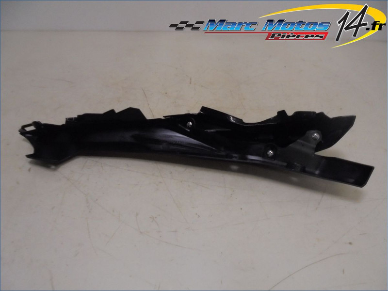 CACHE LATERAL GAUCHE YAMAHA MT10 SP 2023