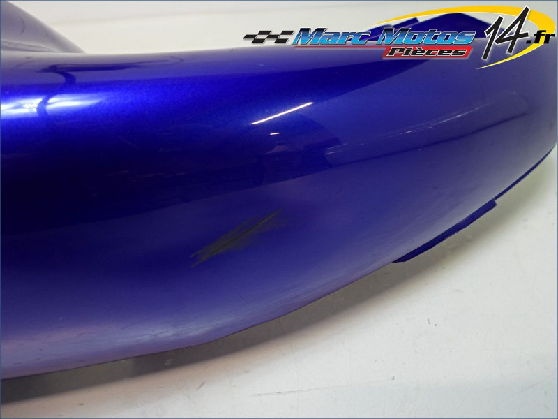 CACHE LATERAL DROIT SUZUKI 650 SV N 2000