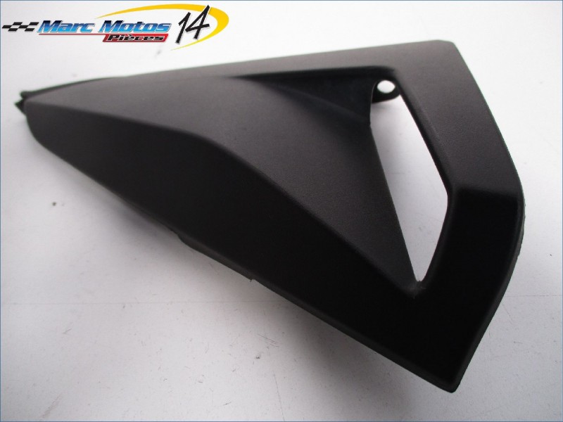 CACHE LATERAL DROIT HONDA CB1000R ABS 2009