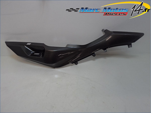 CACHE LATERAL DROIT BMW R1250RT 2020