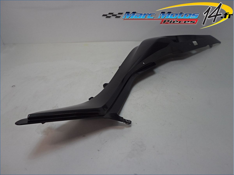 CACHE LATERAL DROIT BMW R1250RT 2020