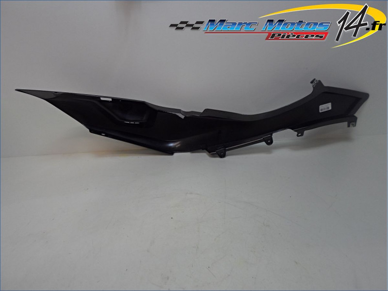 CACHE LATERAL GAUCHE BMW R1250RT 2020