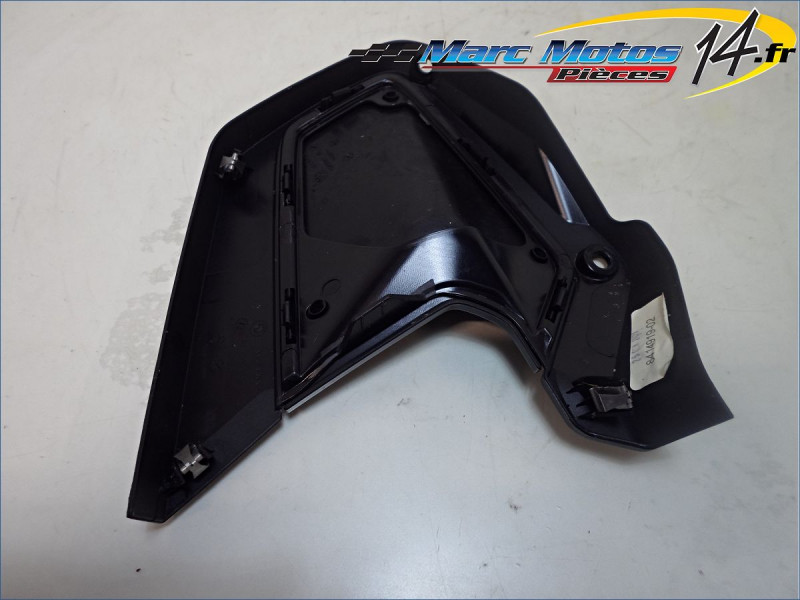 HABILLAGE DE TETE DE FOURCHE GAUCHE BMW R1250RT 2020