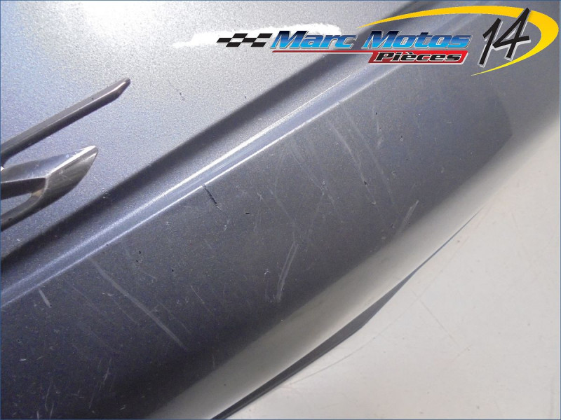 CACHE LATERAL GAUCHE HONDA 125 S WING 2013