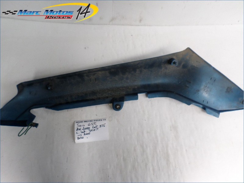 CACHE LATERAL DROIT SUZUKI 500 GSE 2000