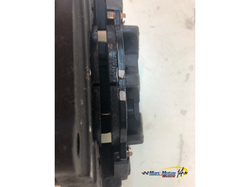 ETRIER DE FREIN AVANT GAUCHE YAMAHA FZ6 N 2005