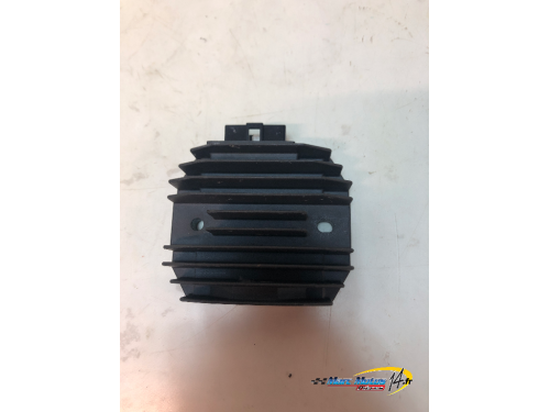 REGULATEUR YAMAHA FZ6 N 2005