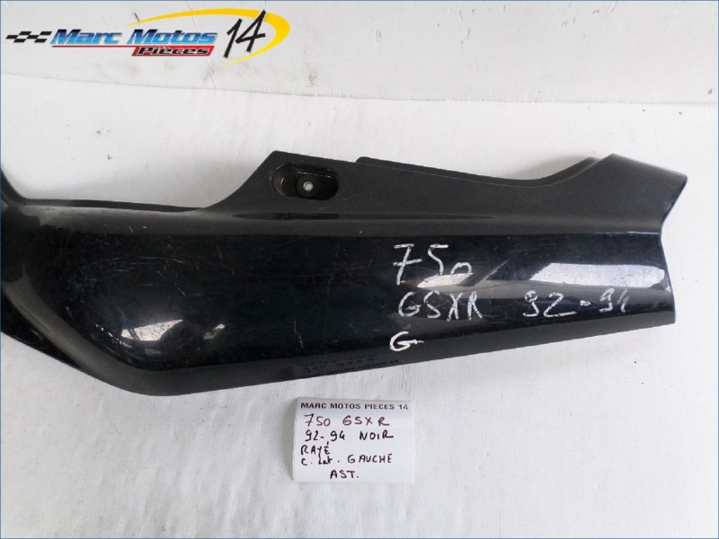 CACHE LATERAL GAUCHE SUZUKI 750 GSXR 1992