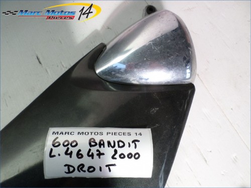 CACHE LATERAL DROIT SUZUKI 600 BANDIT 2000