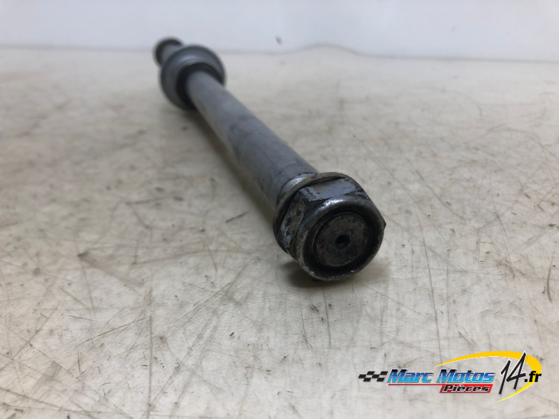 AXE DE ROUE ARRIERE HONDA 1300 ST PAN EUROPEAN ABS 2005