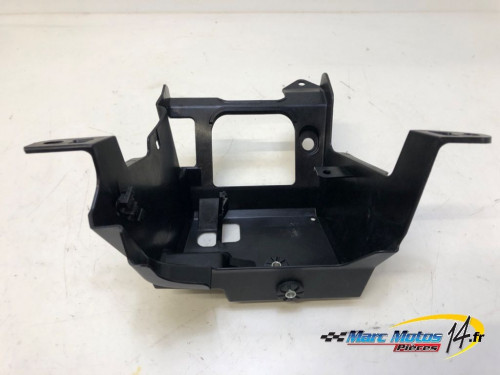 PLASTIQUES ET CAOUTCHOUCS DIVERS HONDA 750 HORNET 2023