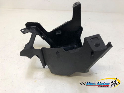 PLASTIQUES ET CAOUTCHOUCS DIVERS HONDA 750 HORNET 2023