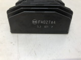 REGULATEUR HONDA 750 HORNET 2023