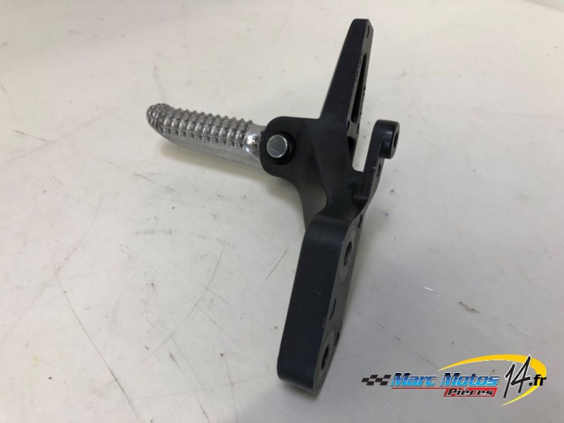 PLATINE ARRIERE DROITE YAMAHA MT09 SP 2021