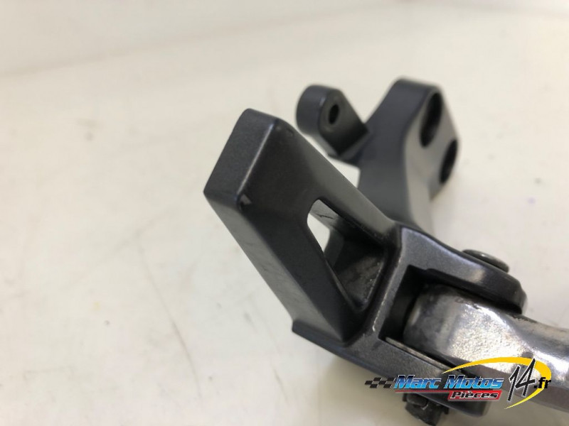 PLATINE ARRIERE DROITE YAMAHA MT09 SP 2021
