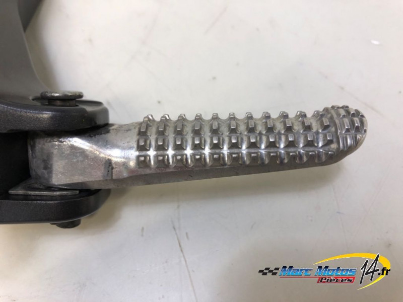 PLATINE ARRIERE DROITE YAMAHA MT09 SP 2021